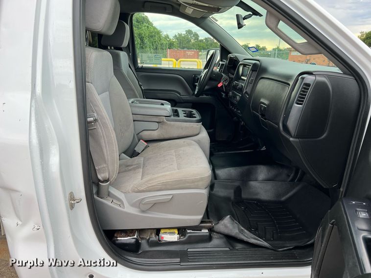 image for item DQ1955 2014 Chevrolet Silverado 1500  flatbed pickup truck