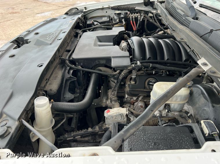 image for item DQ1955 2014 Chevrolet Silverado 1500  flatbed pickup truck