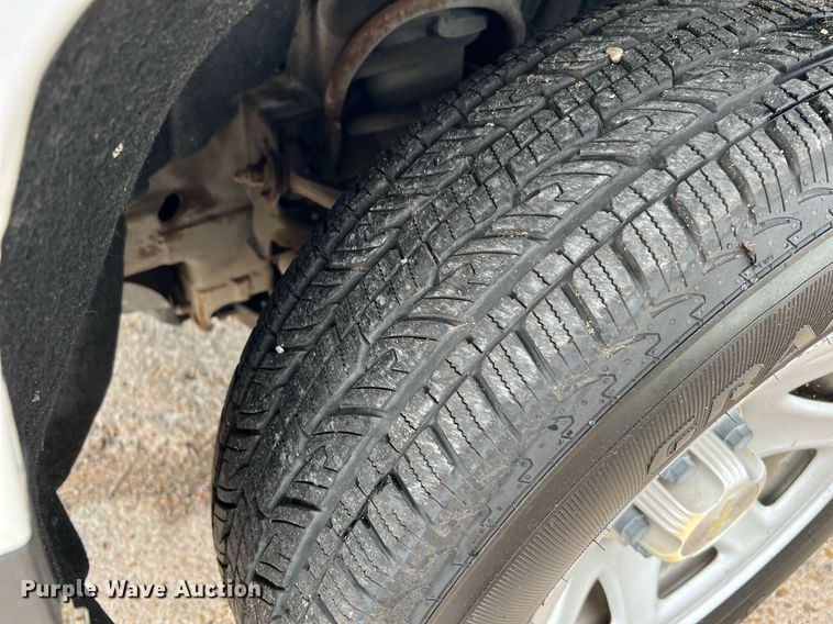 image for item DQ1955 2014 Chevrolet Silverado 1500  flatbed pickup truck