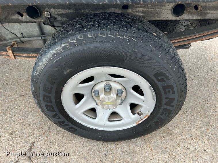 image for item DQ1955 2014 Chevrolet Silverado 1500  flatbed pickup truck