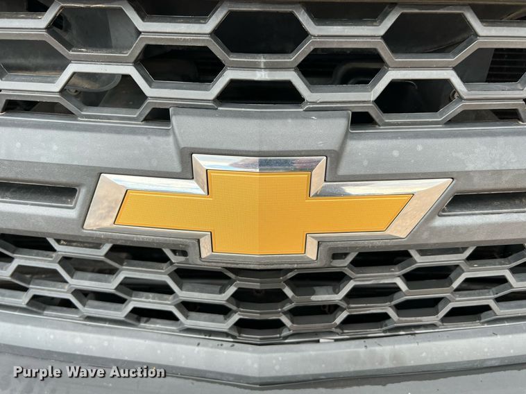 image for item DQ1955 2014 Chevrolet Silverado 1500  flatbed pickup truck