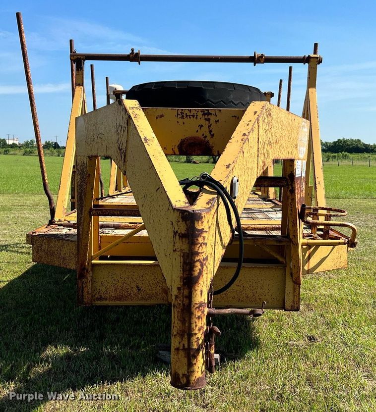 image for item DQ2049 1990 Gooseneck 90-20x8-B6B1  reel trailer