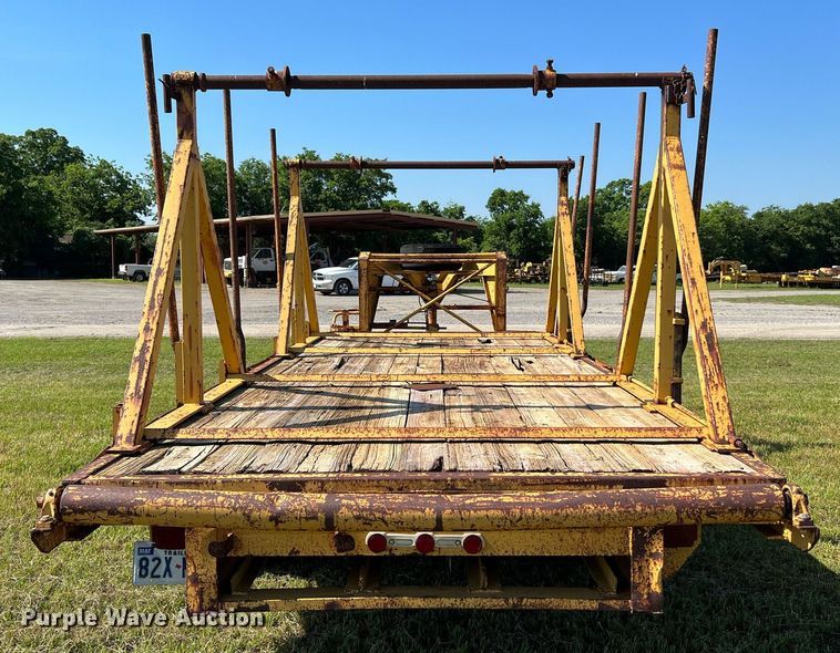 image for item DQ2049 1990 Gooseneck 90-20x8-B6B1  reel trailer