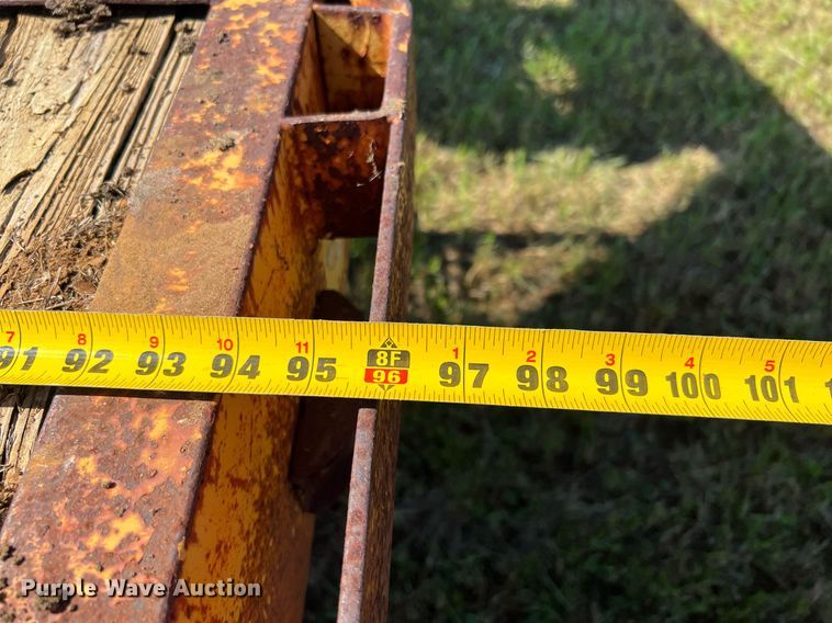 image for item DQ2049 1990 Gooseneck 90-20x8-B6B1  reel trailer