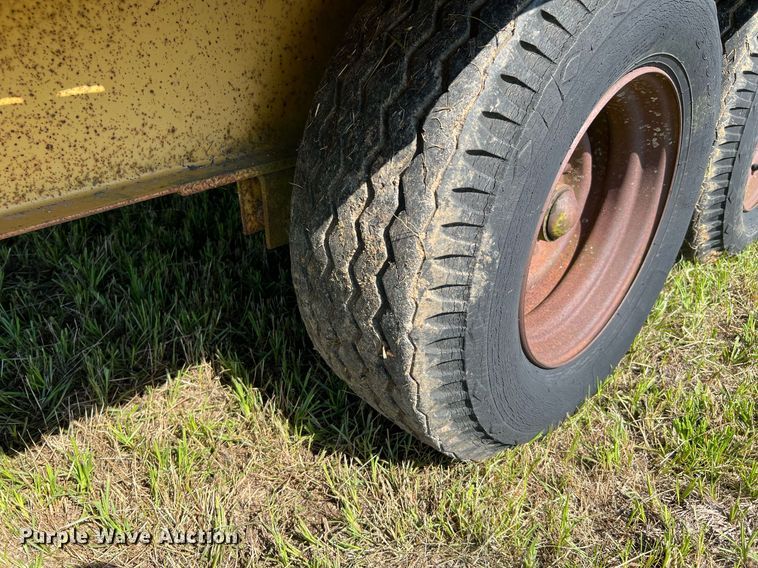 image for item DQ2049 1990 Gooseneck 90-20x8-B6B1  reel trailer