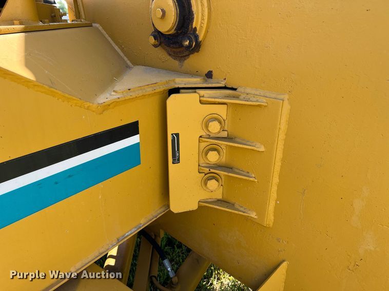 image for item DQ2050 1990 Vermeer 1250  wood chipper