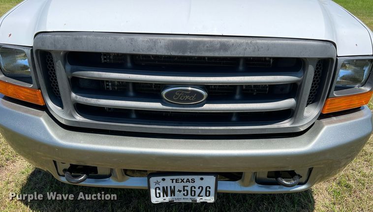 image for item DQ2062 2001 Ford F350 Super Duty  Crew Cab pickup truck