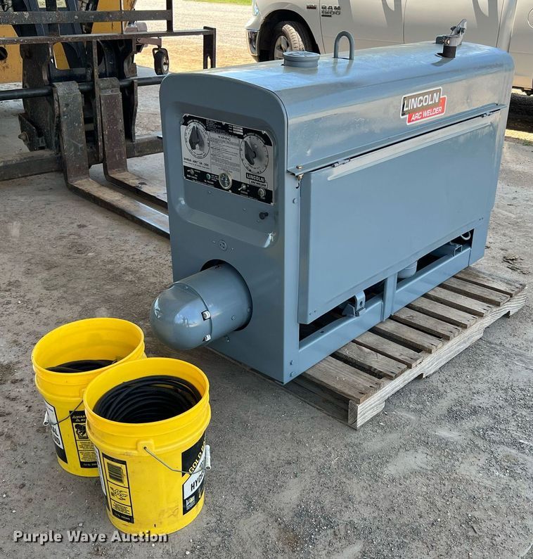image for item DQ2063 Lincoln Shield-Arc SA-200  welder