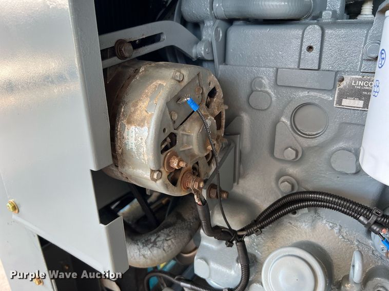 image for item DQ2063 Lincoln Shield-Arc SA-200  welder