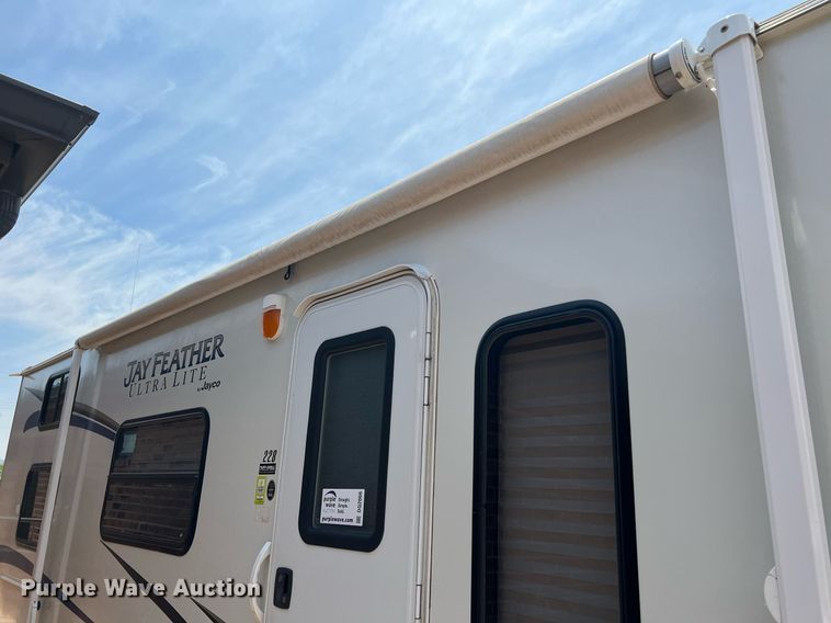 image for item DQ2066 2012 Jayco Jay Feather  camper