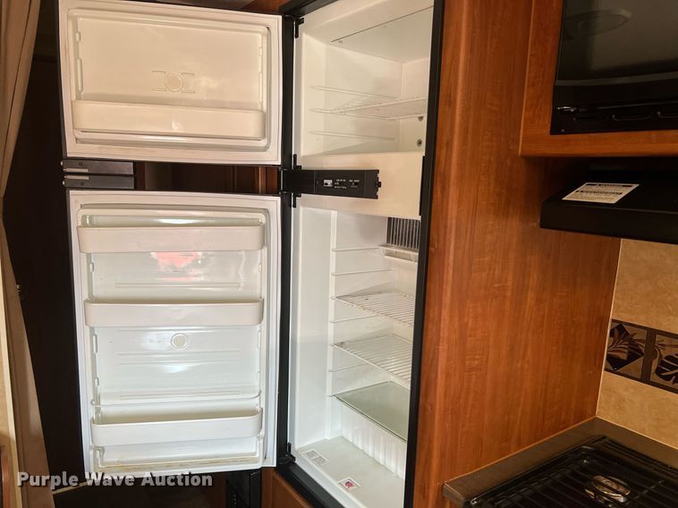 image for item DQ2066 2012 Jayco Jay Feather  camper