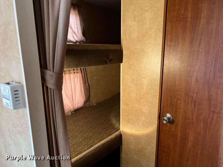 image for item DQ2066 2012 Jayco Jay Feather  camper