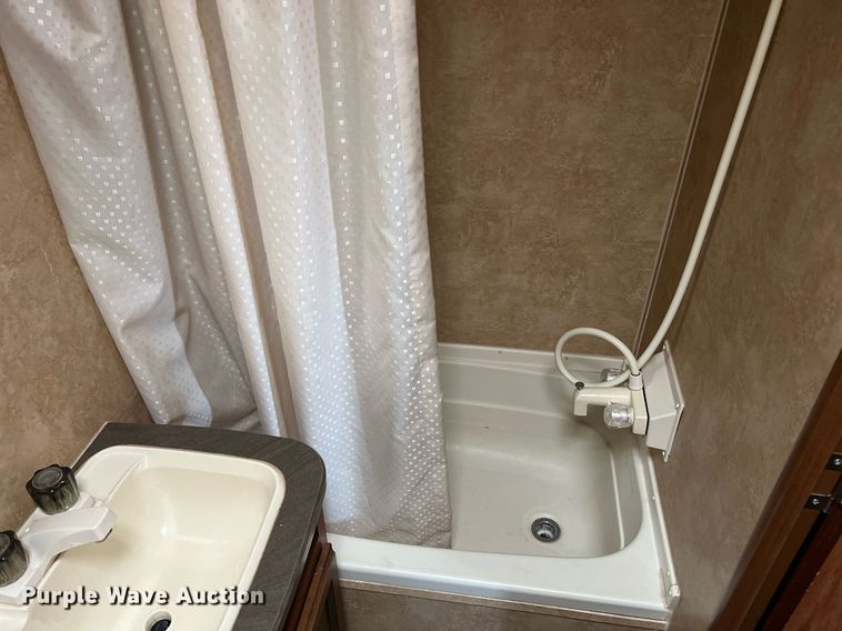 image for item DQ2066 2012 Jayco Jay Feather  camper