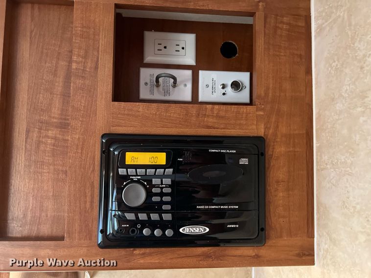 image for item DQ2066 2012 Jayco Jay Feather  camper