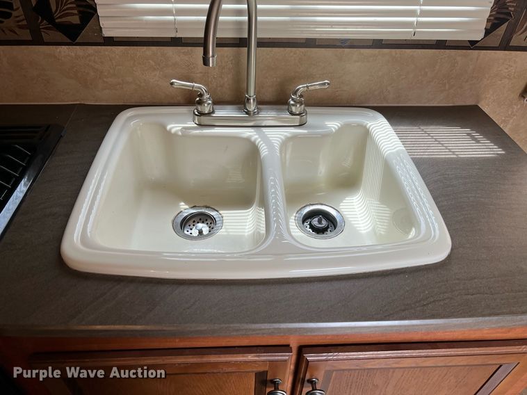 image for item DQ2066 2012 Jayco Jay Feather  camper