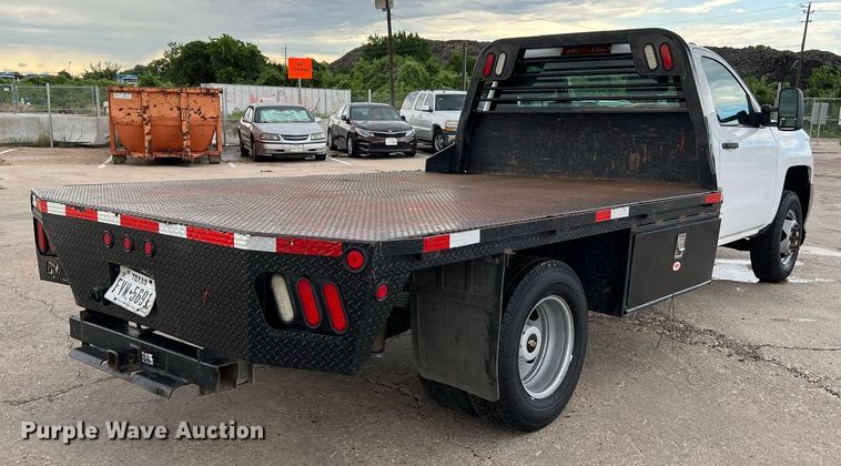 image for item DQ2067 2015 Chevrolet Silverado 3500HD  flatbed pickup truck