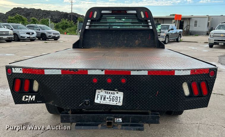 image for item DQ2067 2015 Chevrolet Silverado 3500HD  flatbed pickup truck