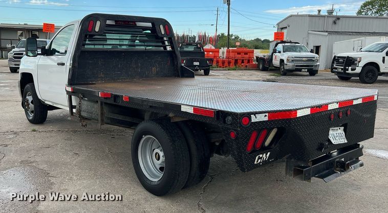 image for item DQ2067 2015 Chevrolet Silverado 3500HD  flatbed pickup truck