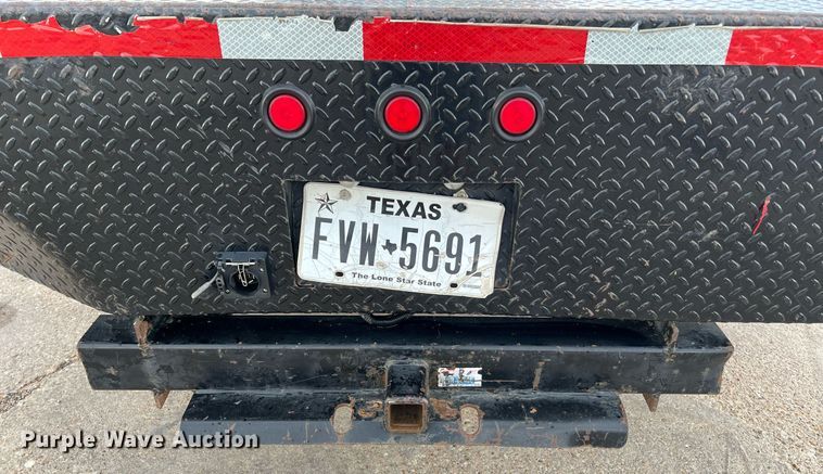 image for item DQ2067 2015 Chevrolet Silverado 3500HD  flatbed pickup truck