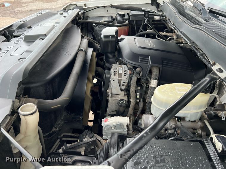 image for item DQ2067 2015 Chevrolet Silverado 3500HD  flatbed pickup truck