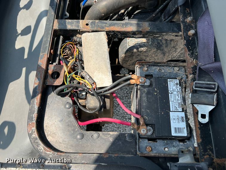 image for item DQ2075 2002 Polaris Ranger  utility vehicle