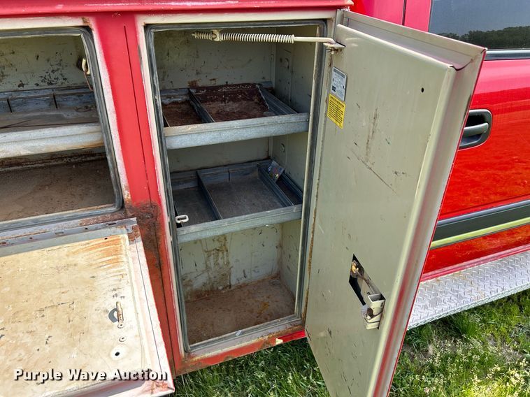 image for item DR4625 2003 Chevrolet Silverado 2500HD  Crew Cab utility bed pickup truck