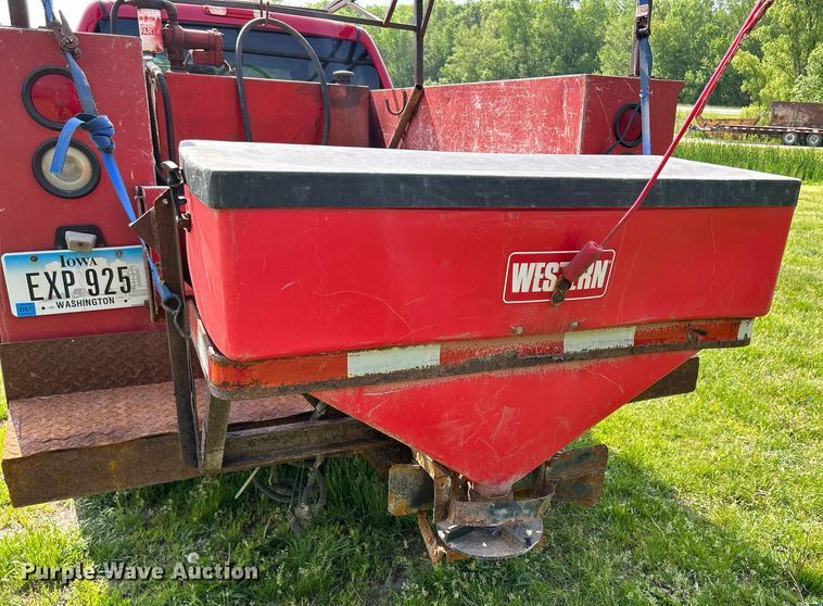 image for item DR4625 2003 Chevrolet Silverado 2500HD  Crew Cab utility bed pickup truck