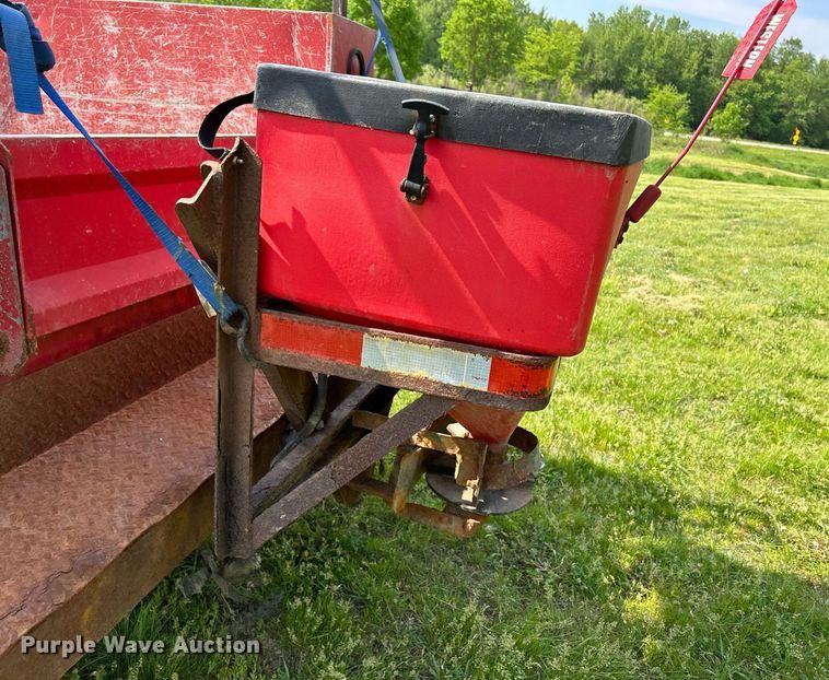 image for item DR4625 2003 Chevrolet Silverado 2500HD  Crew Cab utility bed pickup truck