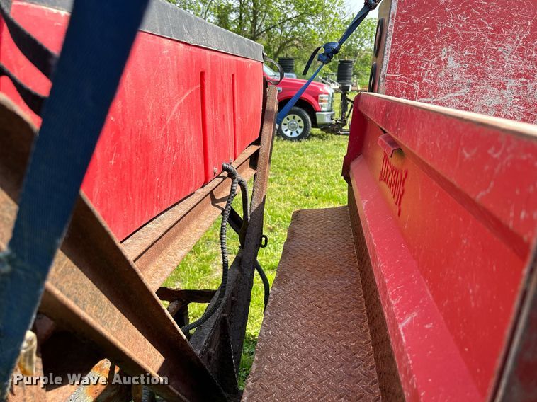 image for item DR4625 2003 Chevrolet Silverado 2500HD  Crew Cab utility bed pickup truck