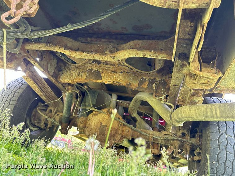 image for item DR4625 2003 Chevrolet Silverado 2500HD  Crew Cab utility bed pickup truck