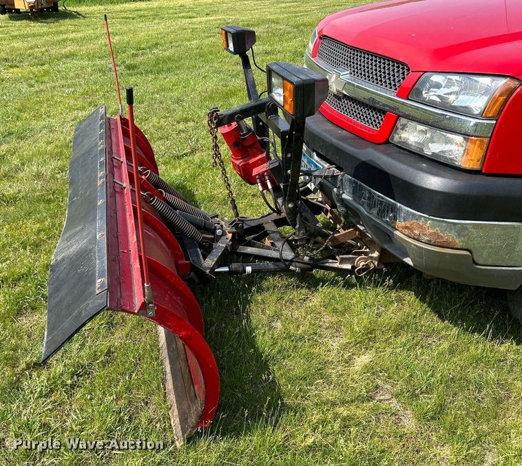 image for item DR4625 2003 Chevrolet Silverado 2500HD  Crew Cab utility bed pickup truck