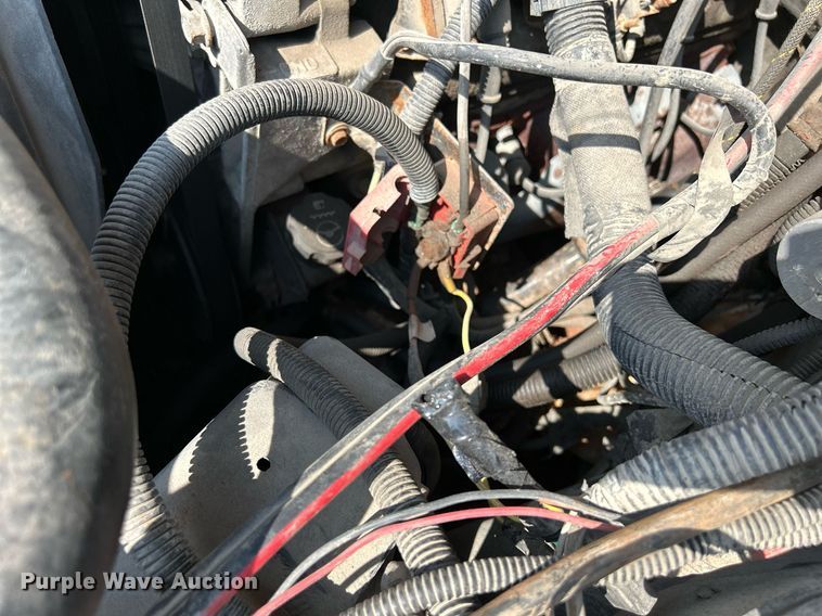 image for item DR4625 2003 Chevrolet Silverado 2500HD  Crew Cab utility bed pickup truck