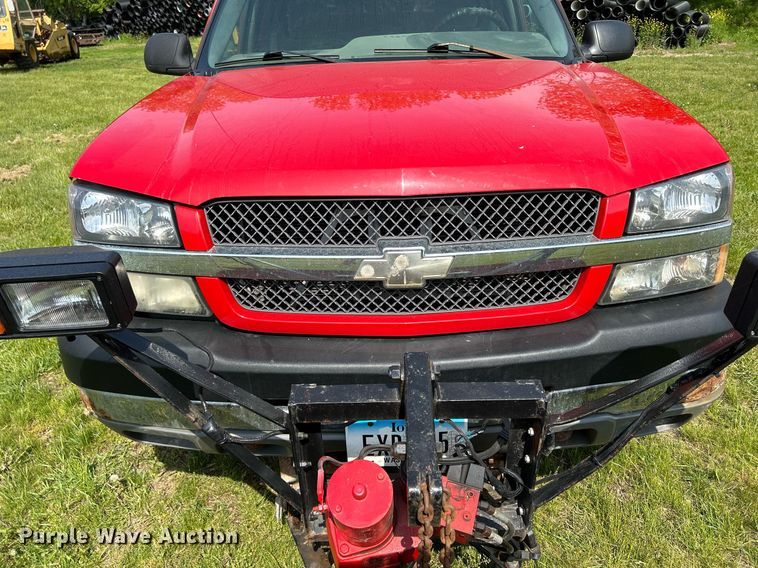 image for item DR4625 2003 Chevrolet Silverado 2500HD  Crew Cab utility bed pickup truck