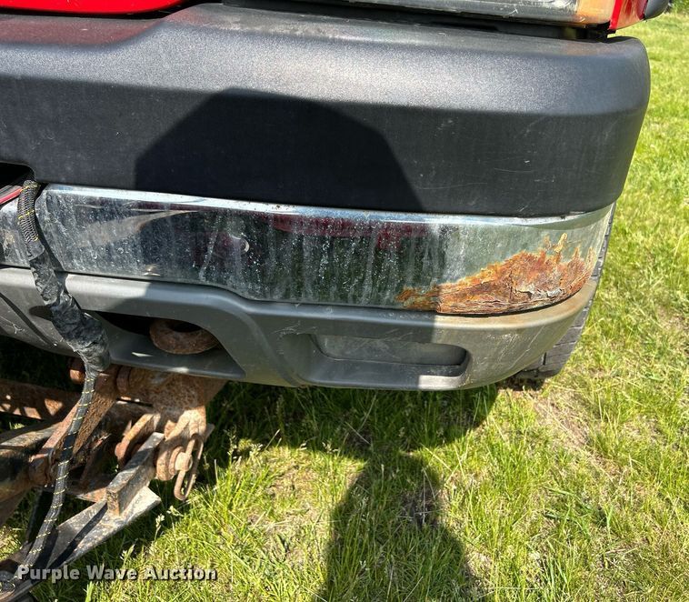 image for item DR4625 2003 Chevrolet Silverado 2500HD  Crew Cab utility bed pickup truck