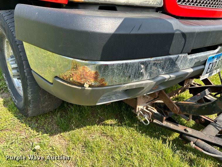 image for item DR4625 2003 Chevrolet Silverado 2500HD  Crew Cab utility bed pickup truck