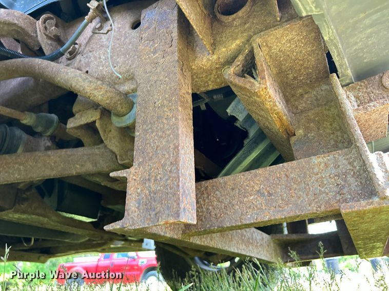 image for item DR4625 2003 Chevrolet Silverado 2500HD  Crew Cab utility bed pickup truck