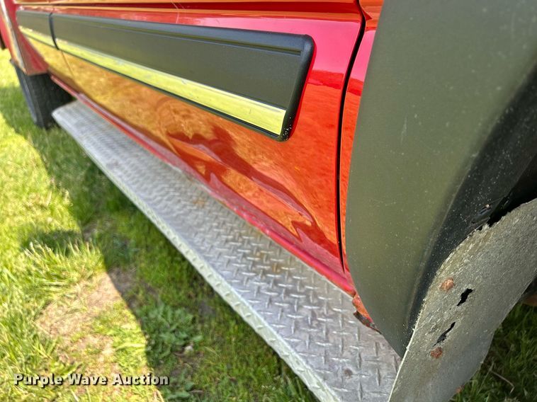 image for item DR4625 2003 Chevrolet Silverado 2500HD  Crew Cab utility bed pickup truck