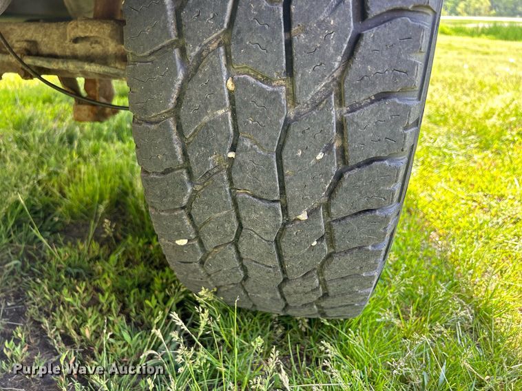 image for item DR4625 2003 Chevrolet Silverado 2500HD  Crew Cab utility bed pickup truck