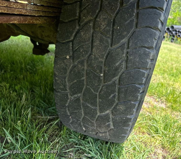 image for item DR4625 2003 Chevrolet Silverado 2500HD  Crew Cab utility bed pickup truck