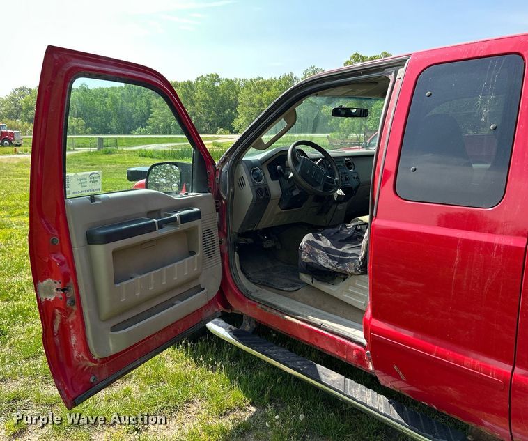 image for item DR4626 2008 Ford F250 Super Duty XLT  SuperCab pickup truck