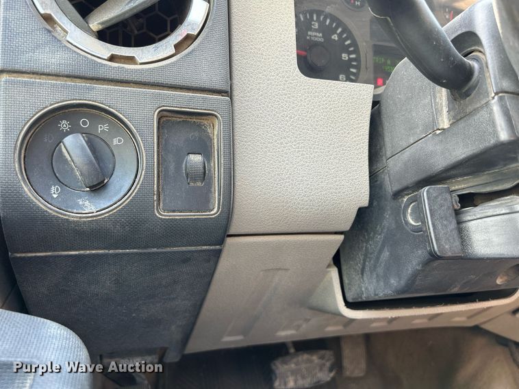 image for item DR4626 2008 Ford F250 Super Duty XLT  SuperCab pickup truck