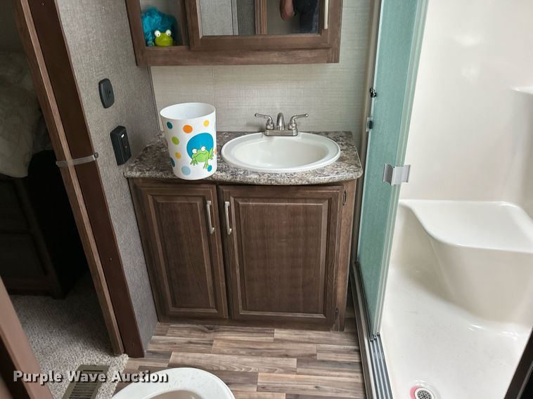 image for item DR4629 2015 Keystone Cougar  camper