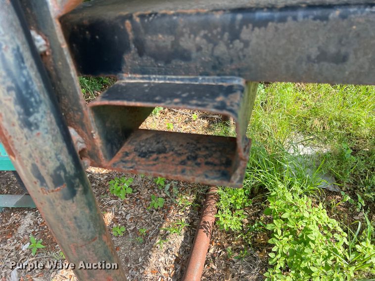 image for item DR5734 Feed bin