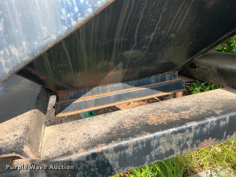 image for item DR5734 Feed bin