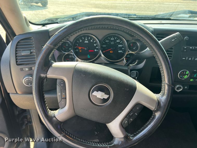 image for item DR5737 2008 Chevrolet Silverado 1500  Ext. Cab pickup truck