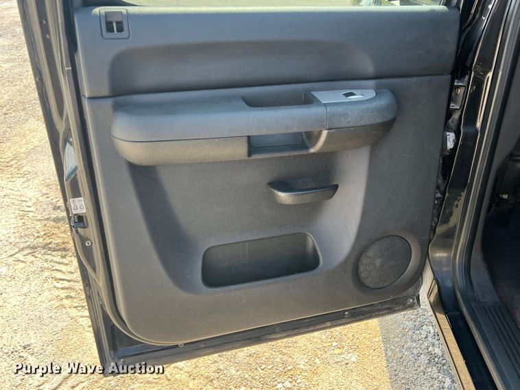 image for item DR5737 2008 Chevrolet Silverado 1500  Ext. Cab pickup truck