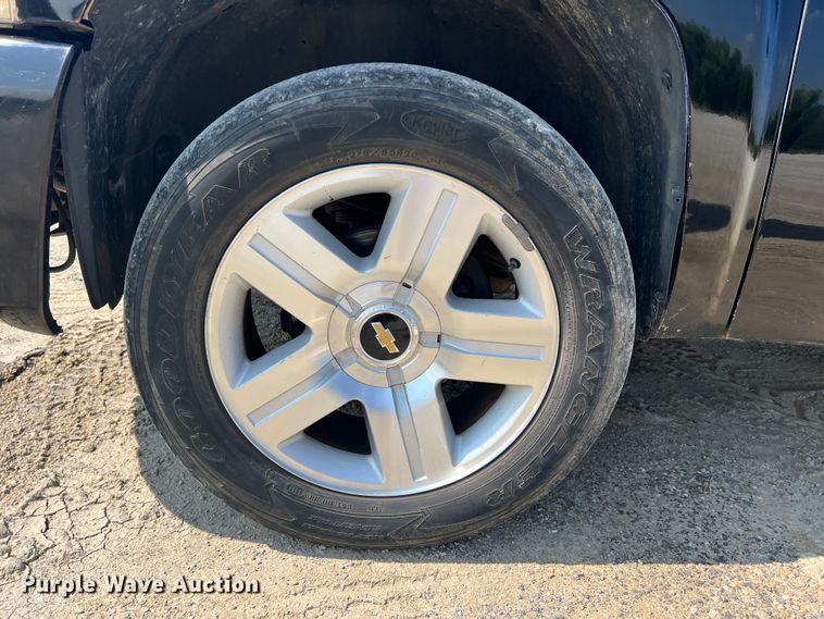 image for item DR5737 2008 Chevrolet Silverado 1500  Ext. Cab pickup truck