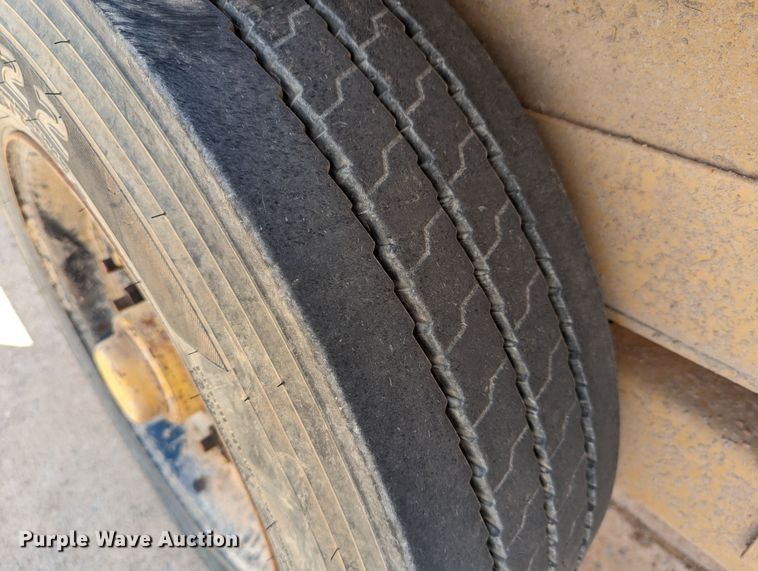 image for item DR6935 1997 Belshe T-18  equipment trailer