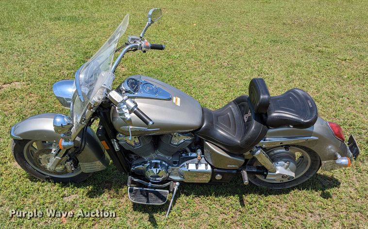 image for item DR6962 2003 Honda VTX1800R  motorcycle