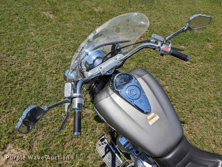 image for item DR6962 2003 Honda VTX1800R  motorcycle